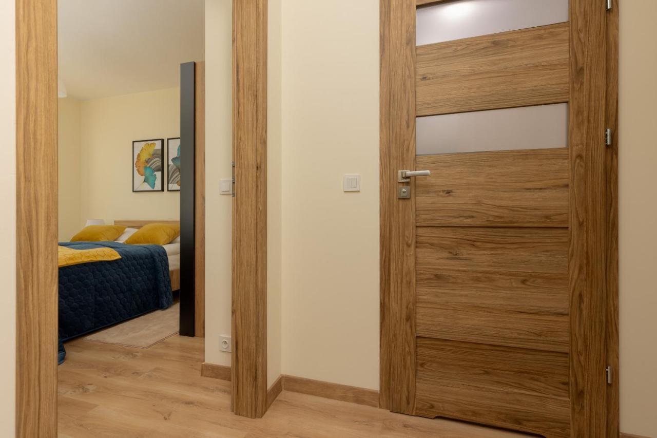 Appartement Cosy Bialej Floty With Parking By Renters *