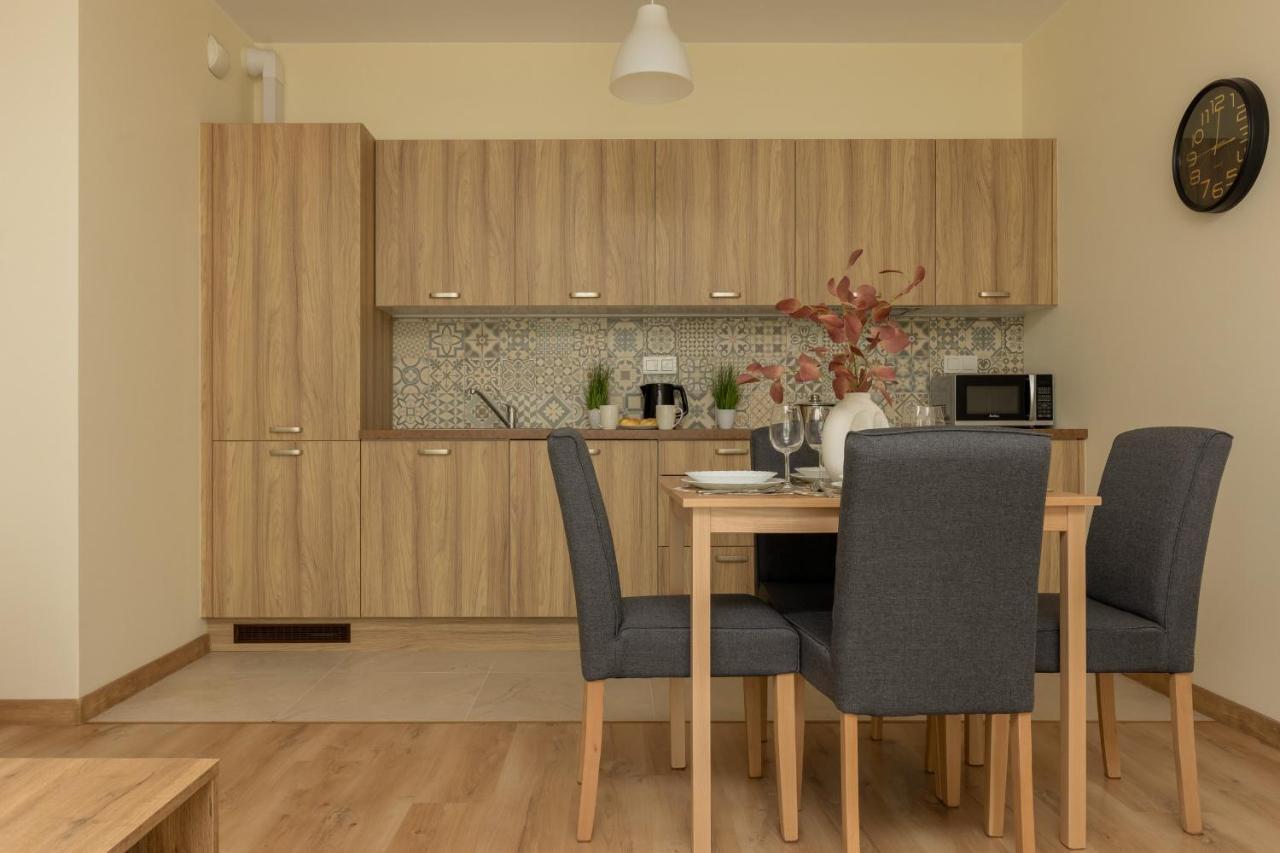 Appartement Cosy Bialej Floty With Parking By Renters